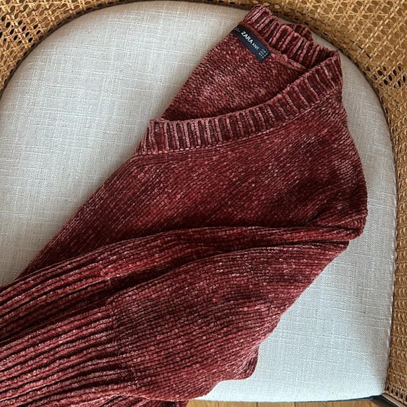 ZARA KNIT Chenille V-Neck Sweater - Picture 4 of 5